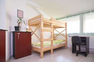 Хостелы Zen House Тимишоара Кровать в общем номере для женщин с 4 кроватями-4